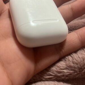 White Wireless Earbuds Case